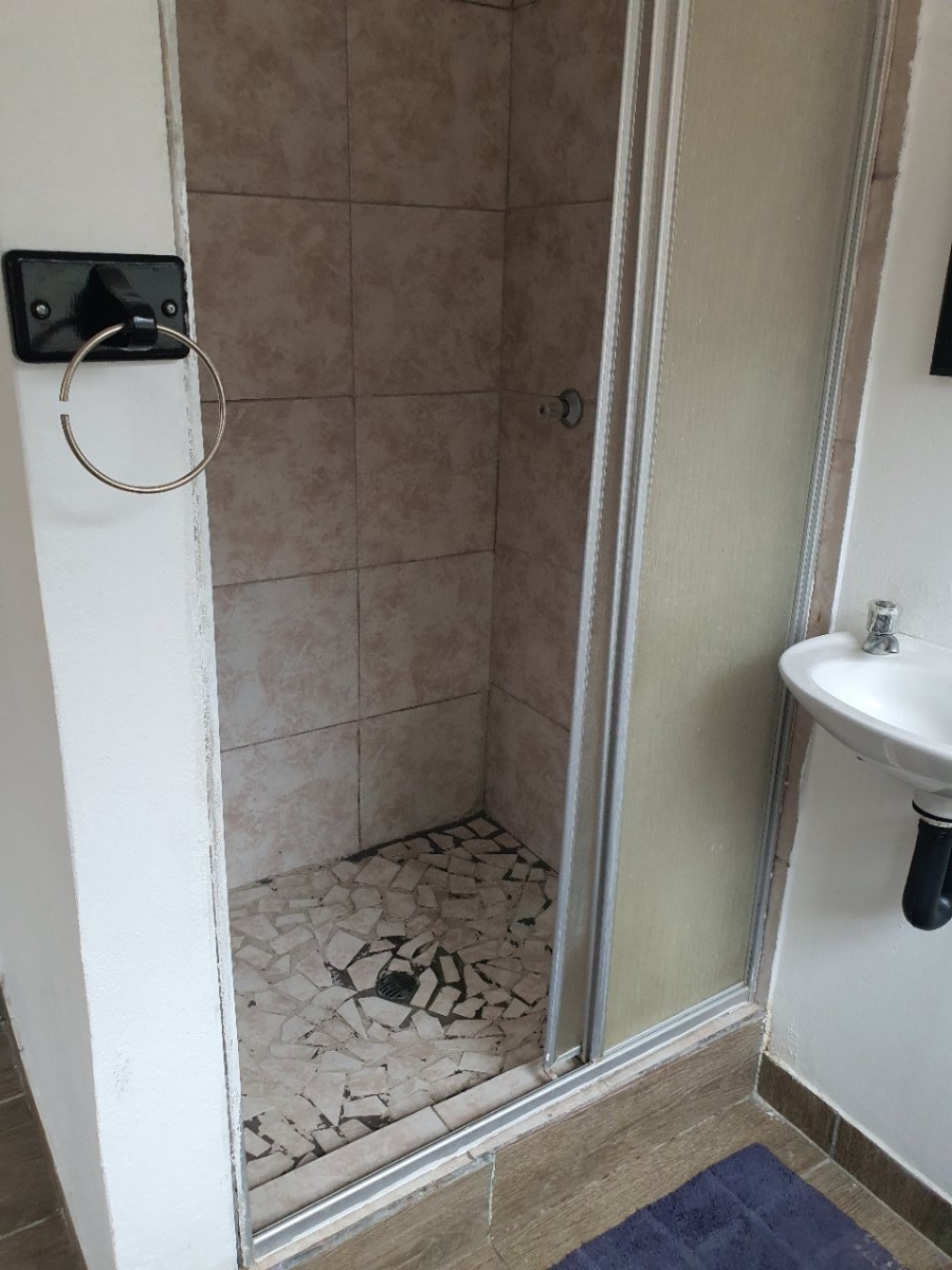 To Let 4 Bedroom Property for Rent in Azalea Park Eastern Cape